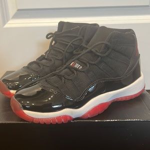 Bred 11 Jordan’s. Worn once.